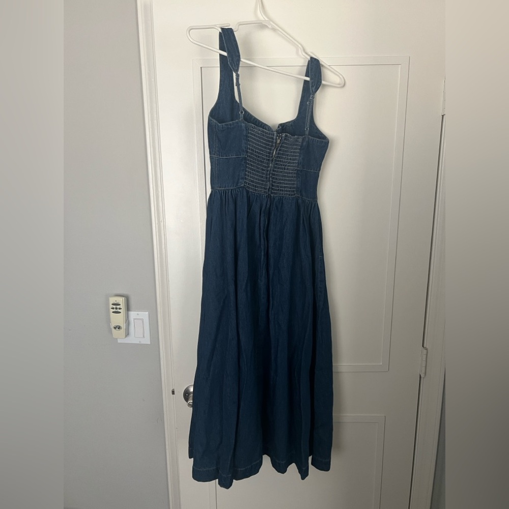 Vici Gianni Blue Denim Midi Dress with Square Neck - Picture 5 of 7